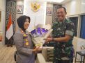 Datangi Polres, Kodim 0830/Surabaya Utara Berikan Surprise di HUT Polwan Ke-75