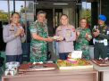 Surprise Kapolres Kepada Dandim Gresik dalam HUT TNI Ke-78, Wujud Soliditas TNI-Polri
