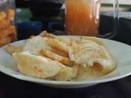 Eksistensi Penjual Rangin Rawat Ragam Kuliner "Tempoe Doeloe"