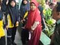 Peduli pendidikan anak sejak dini, Babinsa lakukan komsos dengan siswa-siswi SD