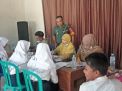 Babinsa Koramil Benjeng Dampingi Kegiatan Skrining Kesehatan Siswa SMPN 14 Gresik