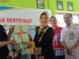 Sumringah, Ribuan Warga Pumpungan  Terima Sertifikat PTSL