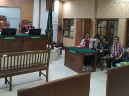 Sidang Ketiga Gugatan Kades Talok Terhadap Sekdes dan Inspektorat, Ini Hasilnya