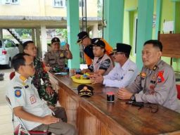 Polsek Kalitidu bersama Forkopimcam Cek Lokasi Rawan Banjir Desa Sukoharjo