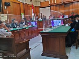 Direktur PT.Tanto Tertipu Investasi Gadai Saham PT.Kresna Sekuritas Berdampak Martin Soebijantoro Diadili