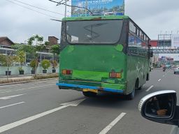 Wajah Kendaraan Umum Surabaya Harus Di Remajakan