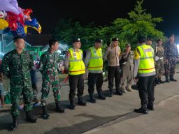 Polsek Gayam Berikan Pengamanan Gebyar Sholawat di Harlah Majelis Sholluna ke-3