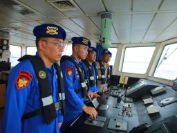 Optimalkan Patroli Perairan Ditpolairud Polda Jatim Dukung Kelancaran Arus Mudik Pada Ops Ketupat Semeru 2024