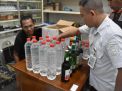 Tak Bikin Jera, Satpol PP Kembali Menindak Toko Kelontong Penjual Mihol