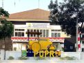 Tim Penyidik Kejaksaan Tinggi Jabar Didampingi Polda jabar Geledah Kantor Dinas PUPR Kabupaten Karawang