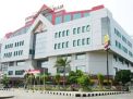 Kisah Waktu Karyawan Jembatan Merah Plaza