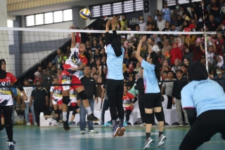 Semarak Futsal dan Bola Voli Wanita: Perwosi Surabaya Cari Bibit Unggul