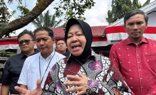 Temui Jokowi, Hari Ini Tri Rismaharini Mundur dari Mensos