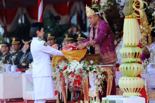 Peringati HUT ke-79 RI, Wali Kota Eri Ajak Warga Surabaya jaga Semangat dan Api Perjuangan Pahlawan