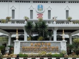 KPK Geledah Biro Kesra Jatim Lanjutkan Kasus Korupsi Dana Hibah Th 2020