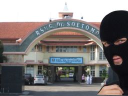 SCWI " RSU Dr Soetomo Banyak Maling Yang Harus Di Ringkus"