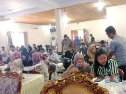 Pertemuan Tim Benny Laos dan Sarbin Sehe di Halmahera Selatan Bahas Sinergi dan Kolaborasi