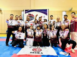 Luar Biasa!! Tim Karateka Unsika Boyong 5 Emas, 2 Perak dan 5 Perunggu di Kejuaraan Asia
