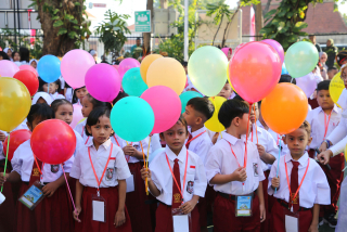 Dinas Pendidikan Kota Surabaya Perkuat Peran Guru, Tanamkan Nilai Pacasila Kepada Siswa