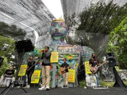 Hadapi Krisis Plastik Global, Ecoton Gelar Aksi