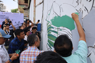 Kawasan Wisata Kalimas Timur Surabaya di Percantik Dengan Mural