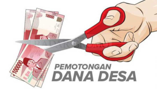 Camat Cibuaya Saat di Konfirmasi Dana Desa Gebangjaya: Maaf Bukan Era Saya?