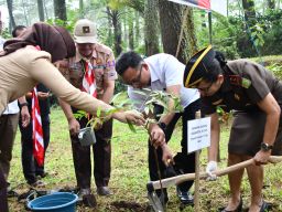 Kajati Jabar Mengajak Pramuka se-Jabar Untuk Peringati Hari Anti Korupsi Sedunia Tahun 2024