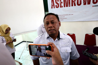 Buntut Penertiban Bangunan Liar, Camat Asemrowo Buka Suara