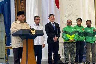 Keputusan Prabowo: THR Pekerja Swasta, BUMN, dan Driver Ojol di Berikan Sebelum 7 Hari