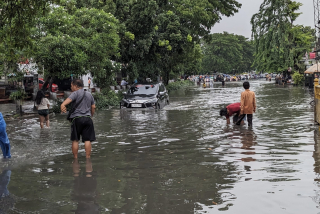 Sejumlah Kawasan di Surabaya Tergenang Akibat Curah Hujan Tinggi