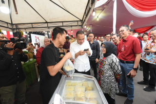Pemkot Surabaya Kembali Gelar Ramadan Vaganza 2025, Hadirkan Ratusan UMKM Hingga Aktivitas Menarik