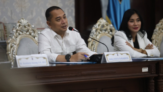 Wali Kota Eri Minta Pemanfaatan Aset Pemkot Surabaya untuk Kesejahteraan Masyarakat