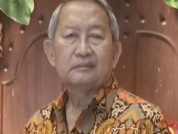 SATU DEKADE SISTEM MILITER NKRI