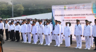 32 Pejabat Kabupaten Karawang di Sumpah, Termasuk Belasan Pergantian Camat 