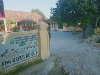 Parah, Emplacement SDN Bayur Kidul 1 Diduga Tinggalkan Hutang Bekas warung