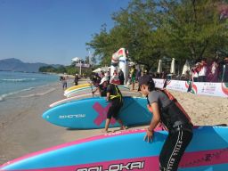 Jawa Timur Juara Umum Stand Up Paddle di FORNAS VIII 2025