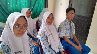 Pemilihan Calon Ketua Osis SMA Negeri 8 Surabaya Perkuat Tolak Usia Pernikahan Dini