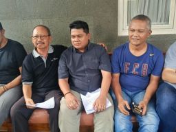 Warga Mutiara Regency Sidoarjo Bakal Laporkan Bupati Subandi