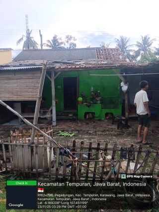 Dampak Angin Kencang, Desa Pagadungan Tempuran Mengalami 6 Rumah Rusak