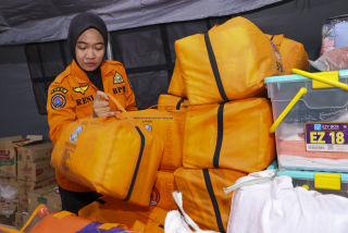 BPBD Surabaya Menggalang Donasi Bencana Sumatra Tembus Rp1,3 Miliar