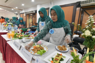 Pasokan Protein Aman, Pemkot Surabaya Ajak Warga Pilih Ikan sebagai Menu Sehat Ramadan 2026