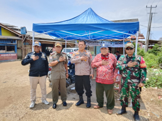 Kapolsek Tempuran Bersama Muspika Gelar Pengamanan Kamtibmas H+3 Lebaran di Pantai Cibendo