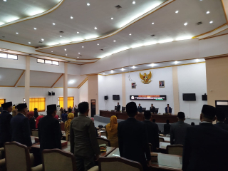 DPRD Sampang Sahkan Empat Raperda Strategis, Fokus Kemiskinan hingga Desa Wisata