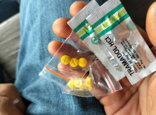 Warga Resah, Peredaran Obat Keras Eksimer dan Tramadol Menggema di Dayeuhluhur Tempuran
