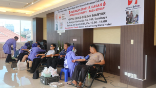 Giat Donor Darah Bersama Swiss-Belinn Manyar Surabaya