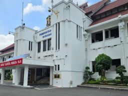 Sudah Mengalami Defisit Pemkot Surabaya Kalah Gugatan Rp104 Miliar, Bisa Bangkrut nih