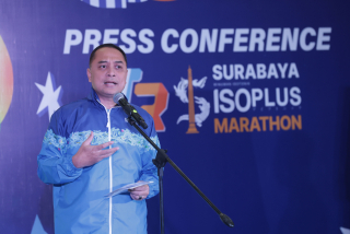 ISOPLUS Marathon 2026 Digeber, Wali Kota Eri Bidik 10 Ribu Pelari Dongkrak Ekonomi Surabaya