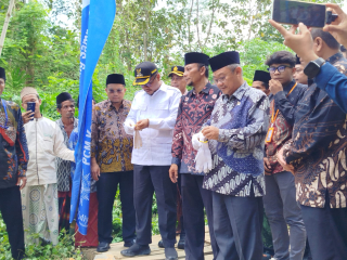 Bangun Jembatan Penghubung di Karang Penang Sampang, Abdul Mu’ti Dorong Keselamatan Akses Pendidikan