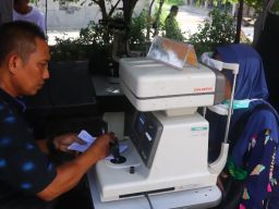 Surabaya Eye Clinic Gelar Pemeriksaan Mata Gratis Bersama AWS dalam Rangka HJKS ke-733