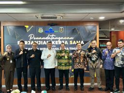 Penandatanganan Kerjasama Pemulihan Aset Antara PT Panca Wira Usaha Jatim Dengan Kejaksaan Tinggi